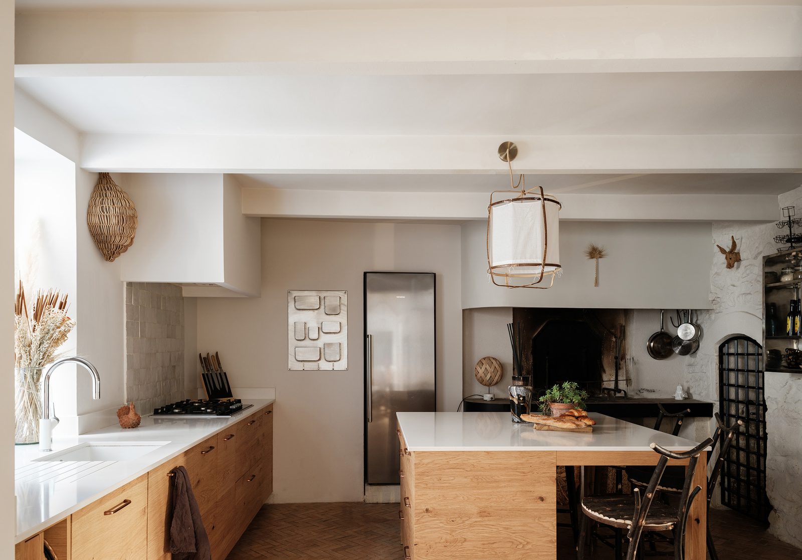 Les Remparts — Maison de village Bosc Architectes, toit-terrasse, centre historique de Saint-Rémy-de-Provence